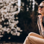 Menganyam Malam yang Tenang